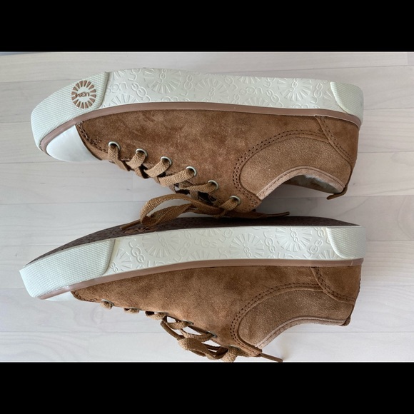 UGG sneakers - never wore - Picture 4 of 10